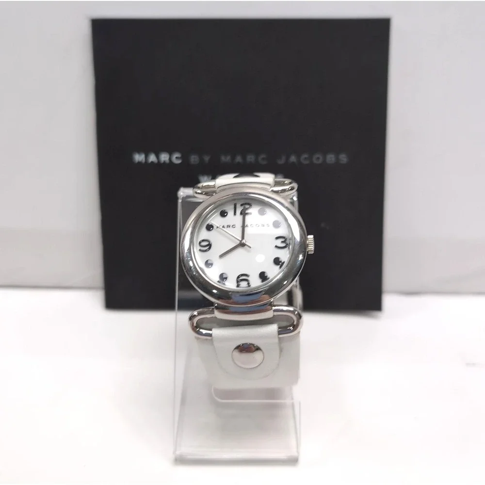 Marc by Marc Jacobs Molly Watch MBM1000 White Leather Strap w/ Box & Booklet